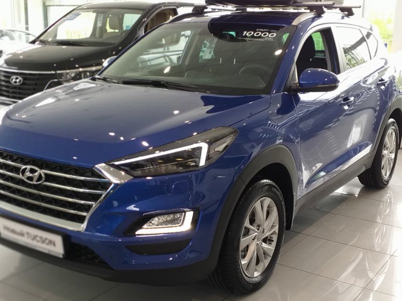Hyundai Tucson 2020 красный