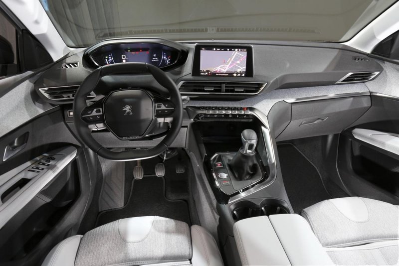 Новый Peugeot 3008 салон