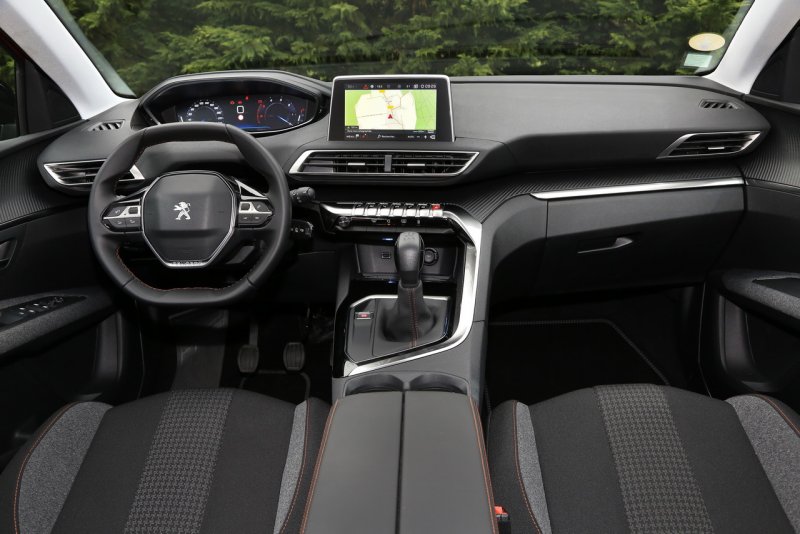 Новый Peugeot 3008 салон