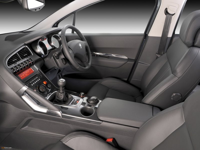 Peugeot 3008 интерьер
