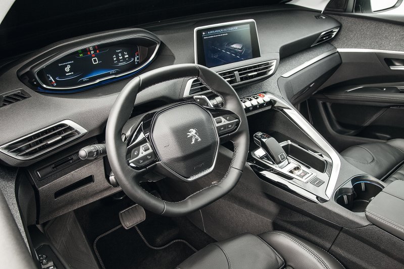 Peugeot 3008 2017 салон