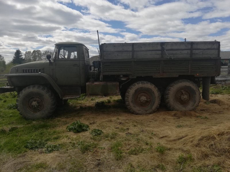 Урал 43202 военный бортовой