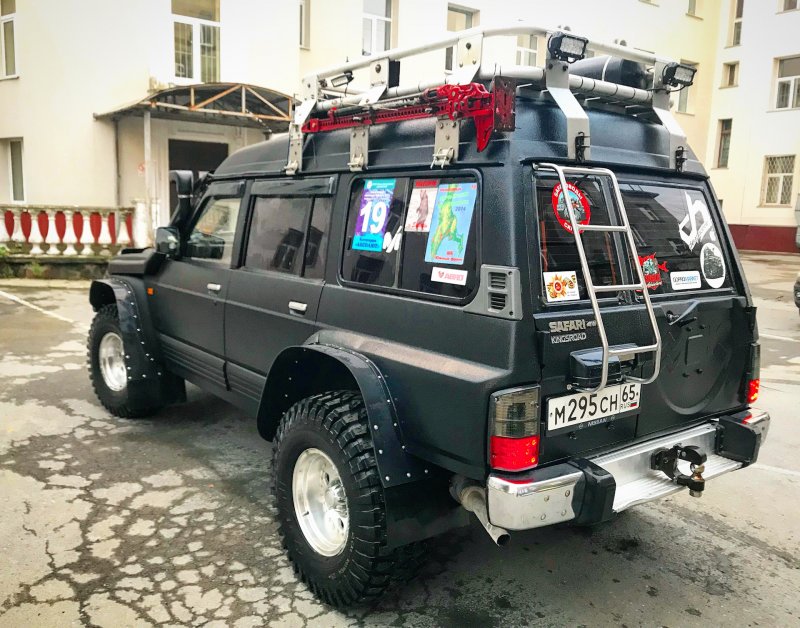 Nissan Safari y60 1996