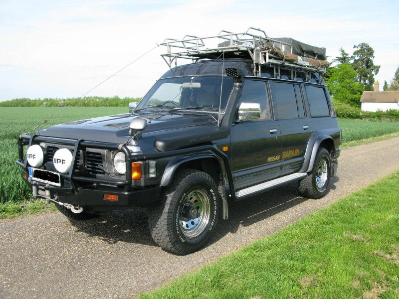Nissan Safari y60