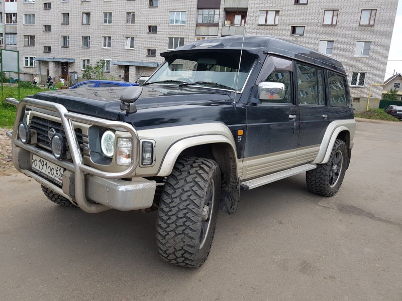 Ниссан сафари 60