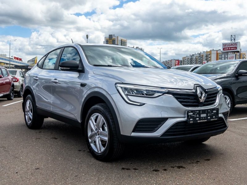 Renault Arkana серебристый