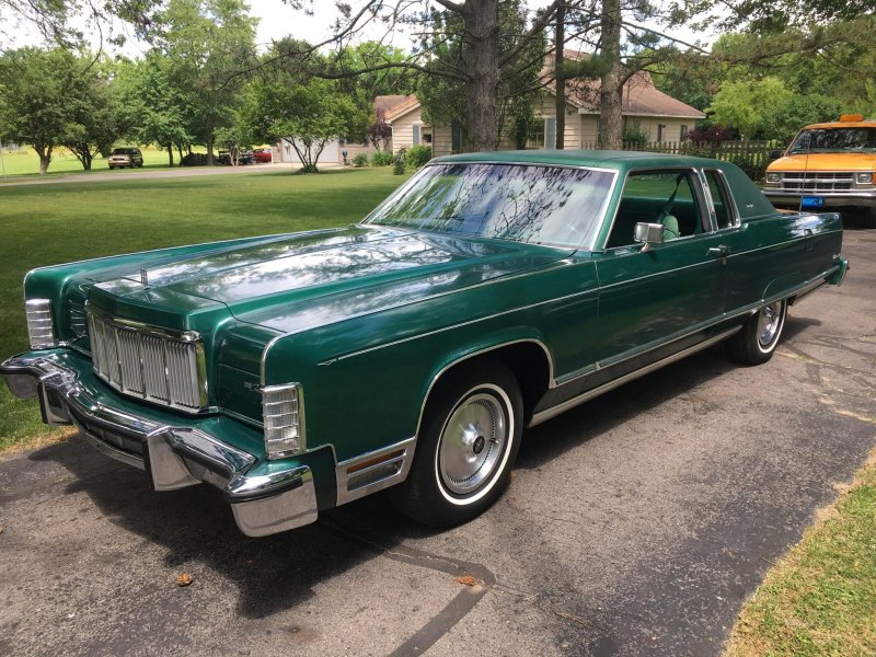 1976 Lincoln Continental Town Coupe