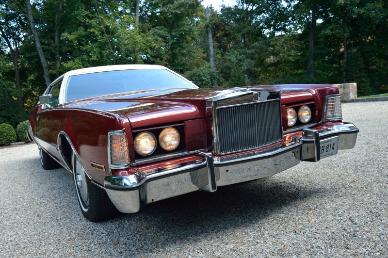 Lincoln Continental Mark IV 1974