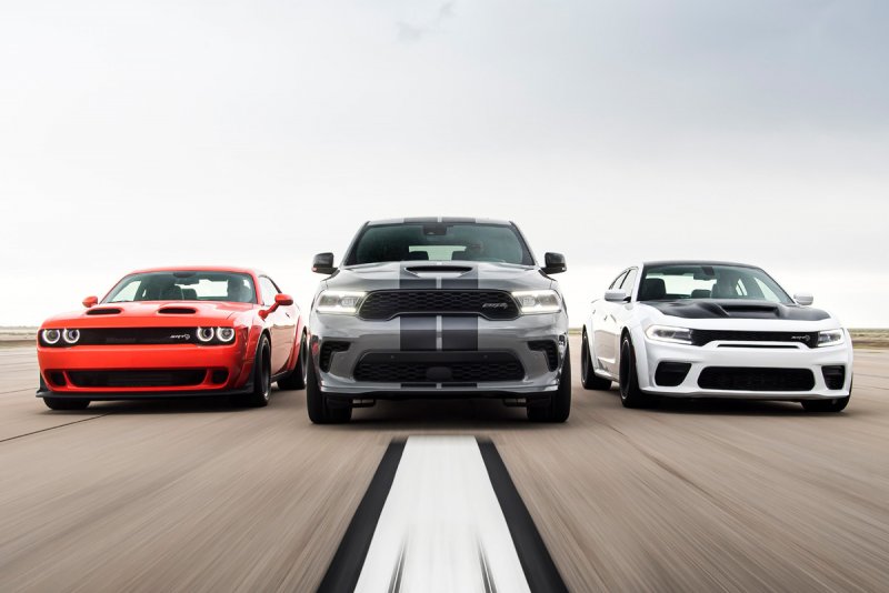 Dodge Challenger srt Hellcat 2021