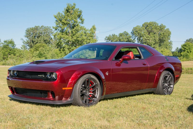 Dodge Challenger Хелкат