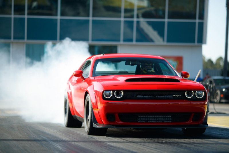 Dodge Challenger Hellcat 4k