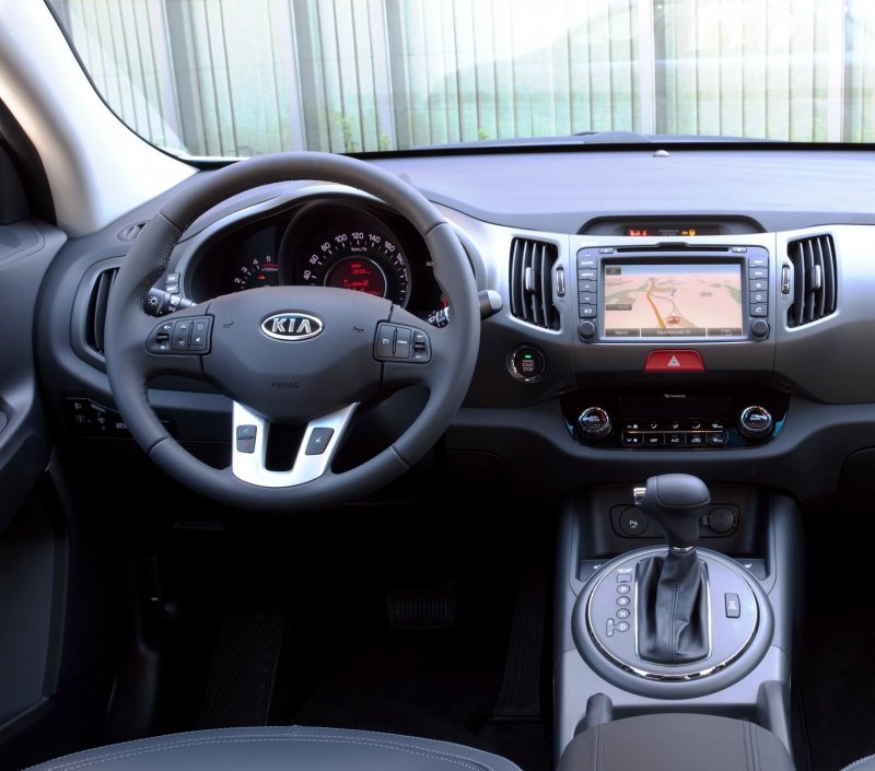 Kia Sportage 3 поколение салон