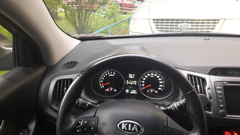 Электронная панель Kia Sportage 3