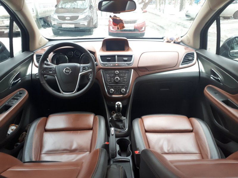 Opel Mokka 2012 салон