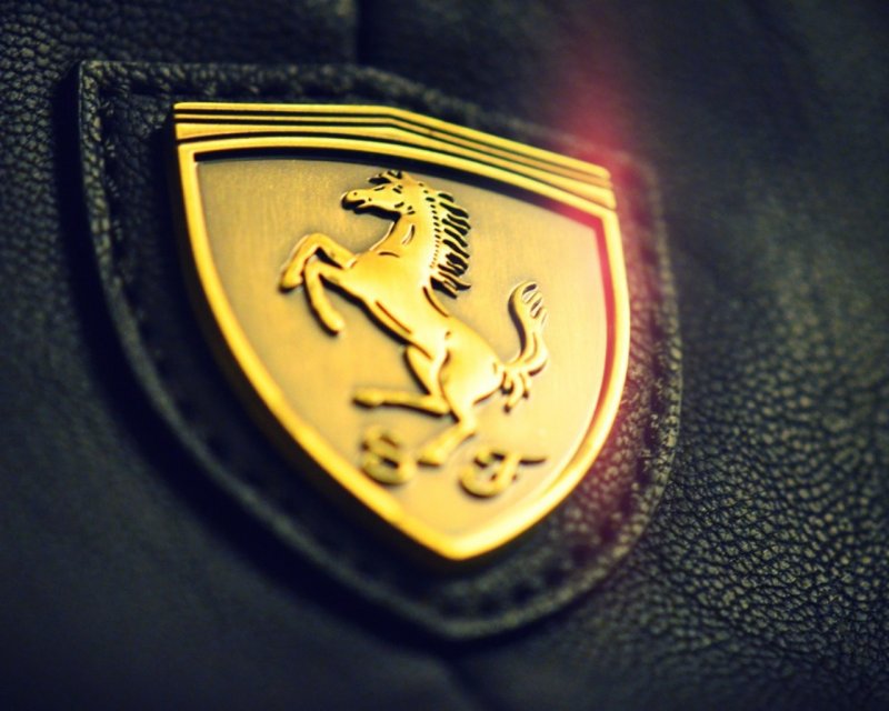 Логотип автомобиля Ferrari