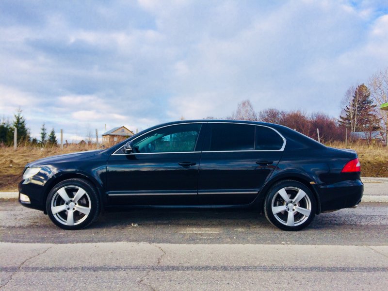 Škoda Superb 2018 на дисках
