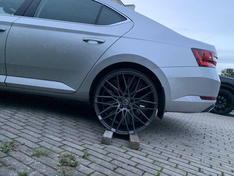 Диски Pegasus r18 Skoda Superb