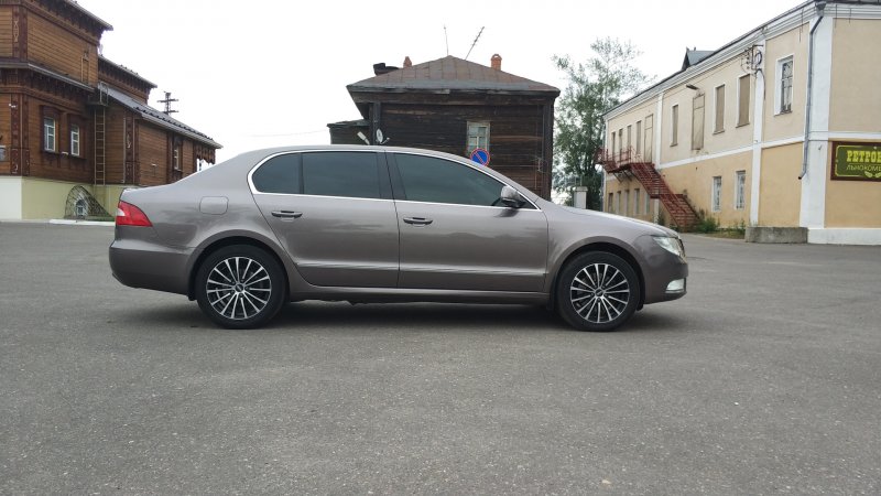 Skoda Superb 2 колеса