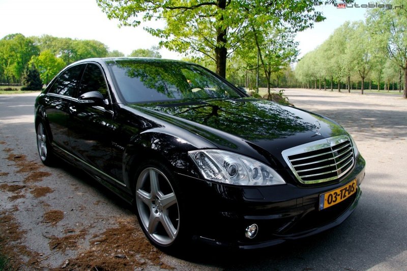 Mercedes-Benz w221