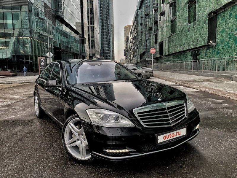 Mercedes-Benz w221