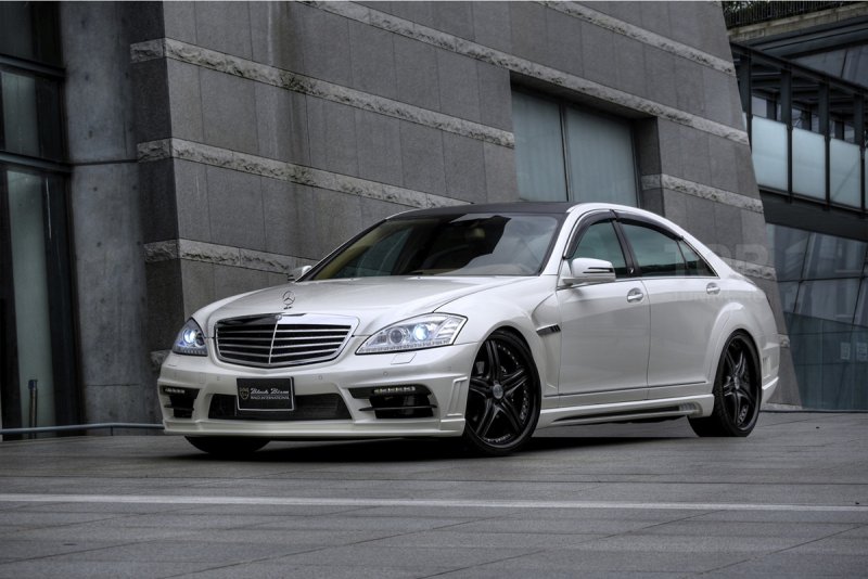 Мерседес Бенц w221
