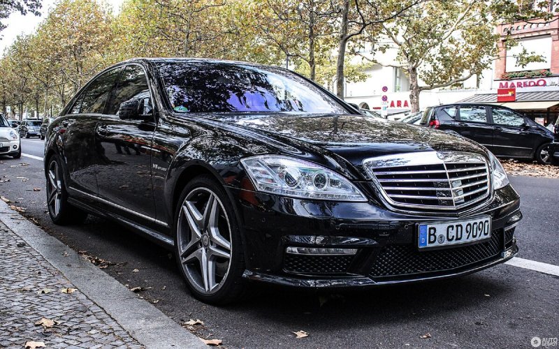 Мерседес s63 AMG 221