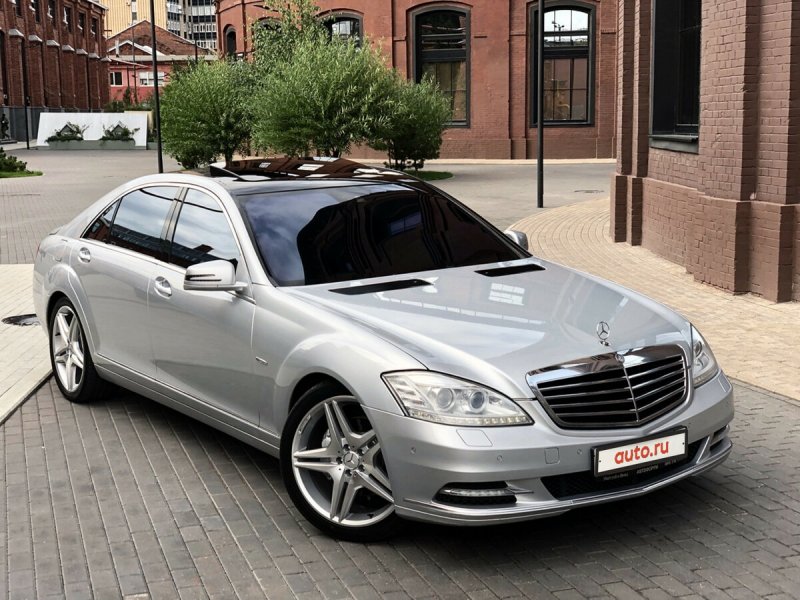Мерседес Бенц s221