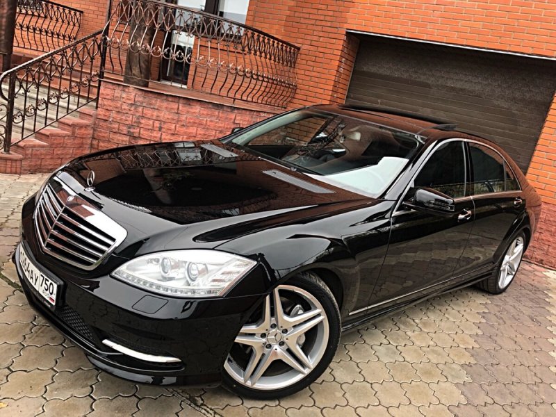 Mercedes Benz w221 2010