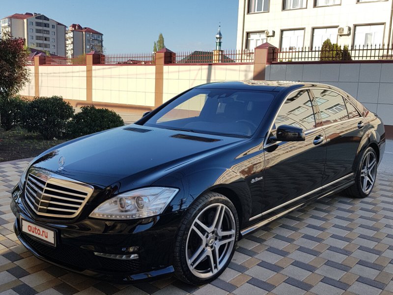 Mercedes-Benz w221