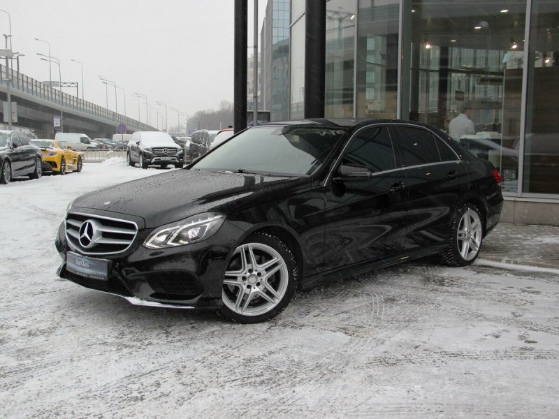 Mercedes Benz e 212 Рестайлинг черная