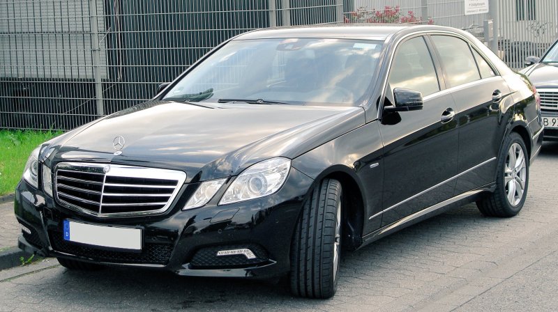 Mercedes Benz e200 w212