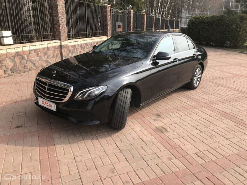 Мерседес e200 черный