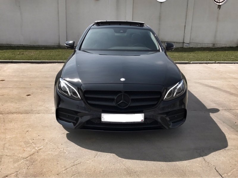 Мерседес w213 черный тонированный