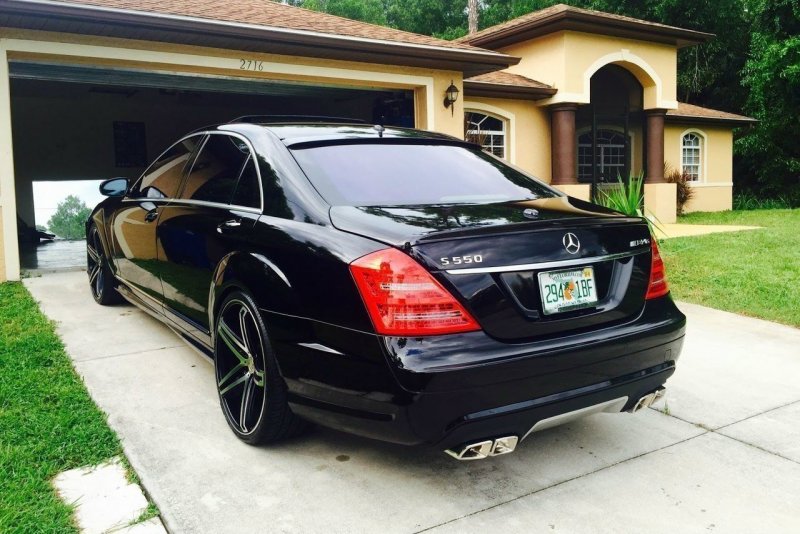 Mercedes Benz CLS 550