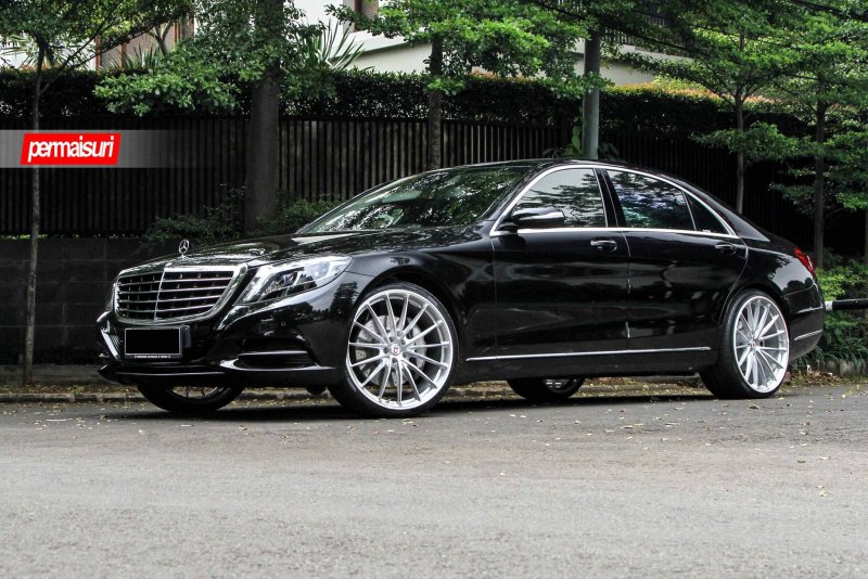 Mercedes Benz CLS 550 AMG