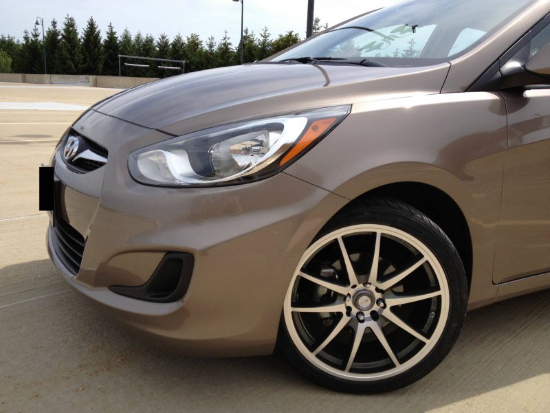 Hyundai Solaris на 17 дисках
