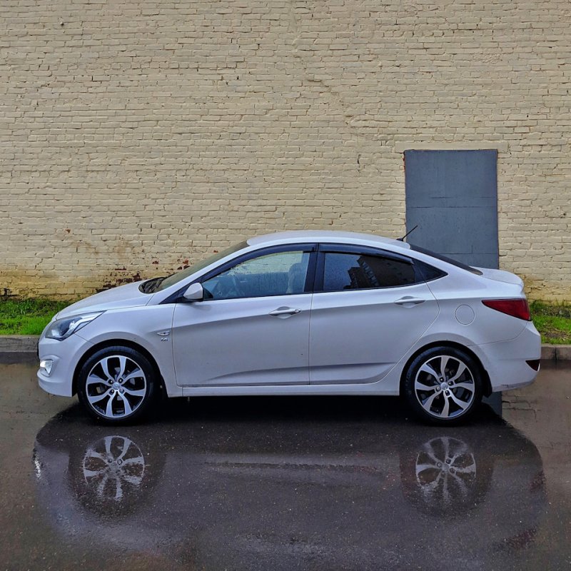 Hyundai Solaris 2 r17