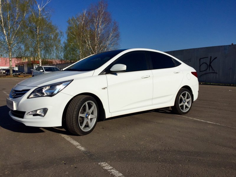 Hyundai Solaris на 17 дисках