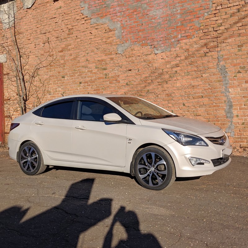 Hyundai Solaris r17