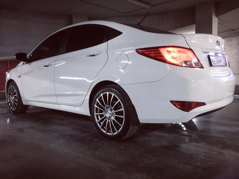 Hyundai Solaris r15