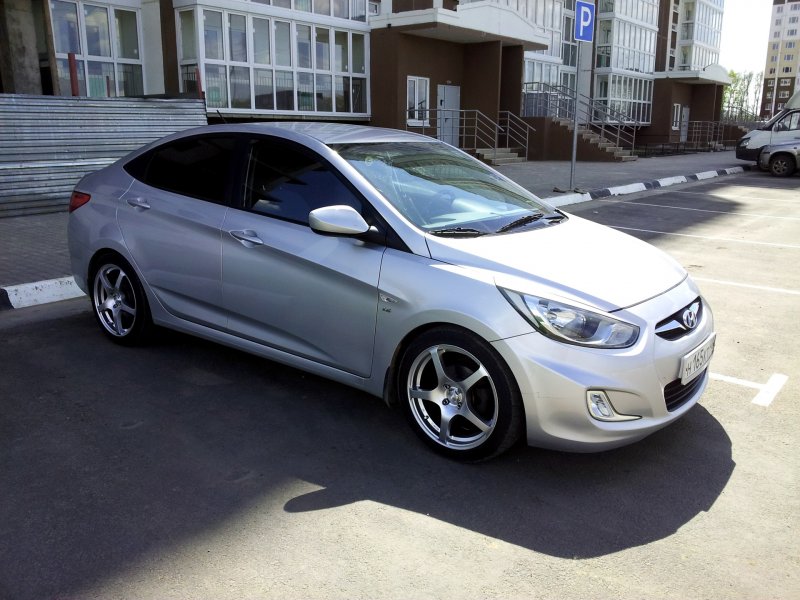 Hyundai Solaris r16