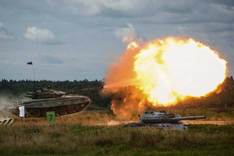 Танк т 72 стреляет