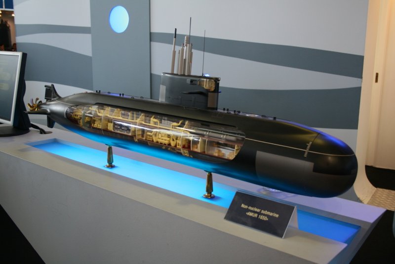 Подводная лодка "Амур 1650"