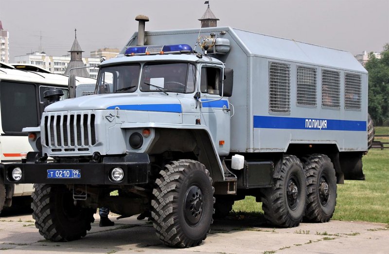 КАМАЗ ОМОН 4208