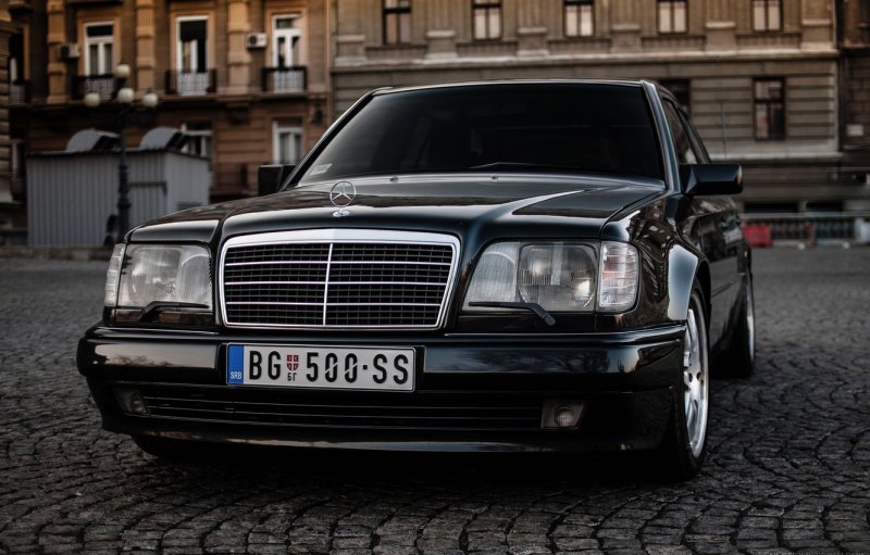 Mercedes Benz w124 e500