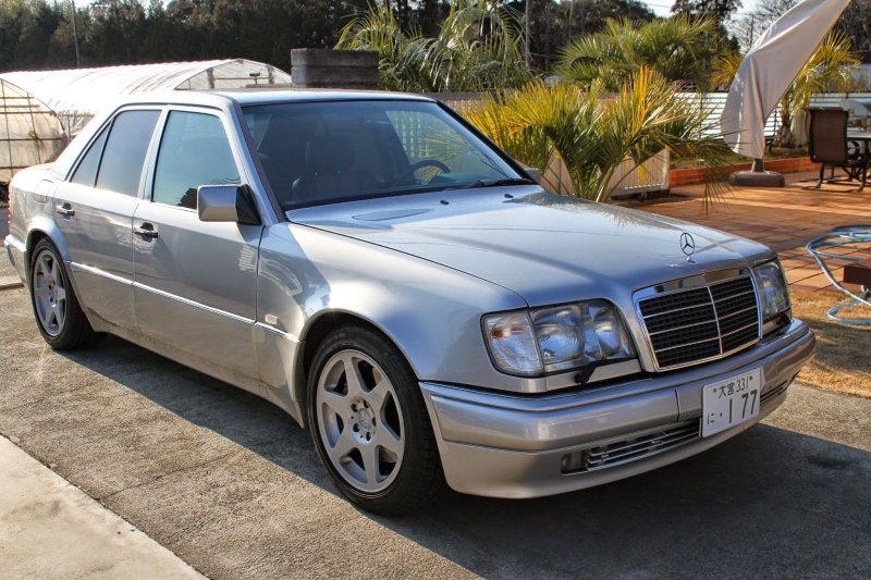 Mercedes Benz w124 e500 AMG