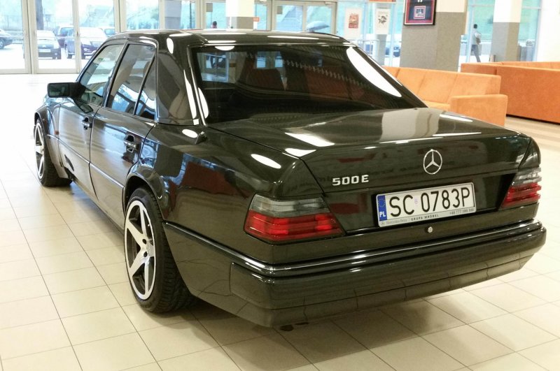 Mercedes Benz w124 e300