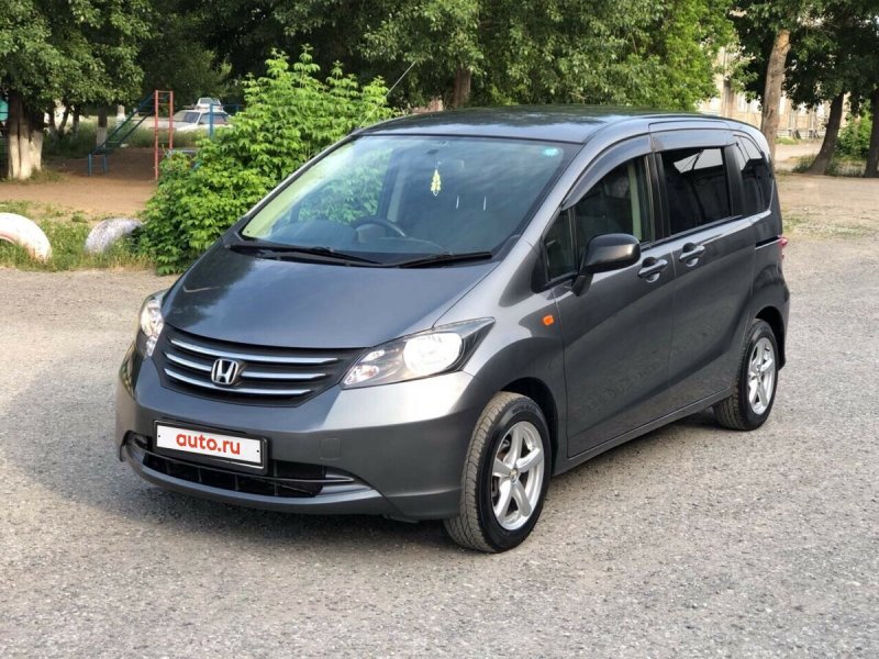 Honda freed 2010