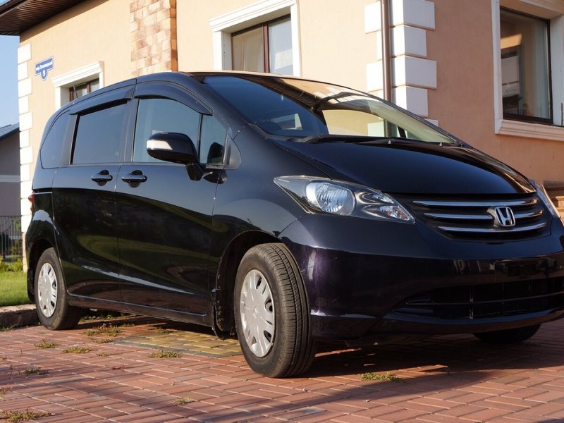Honda freed 2010