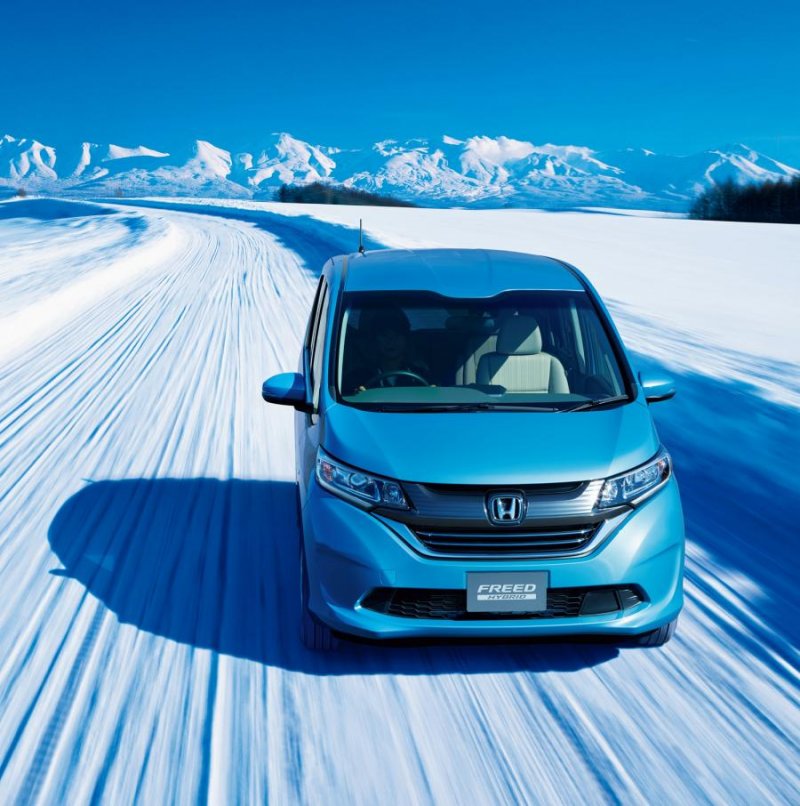 Honda freed 2016 гибрид